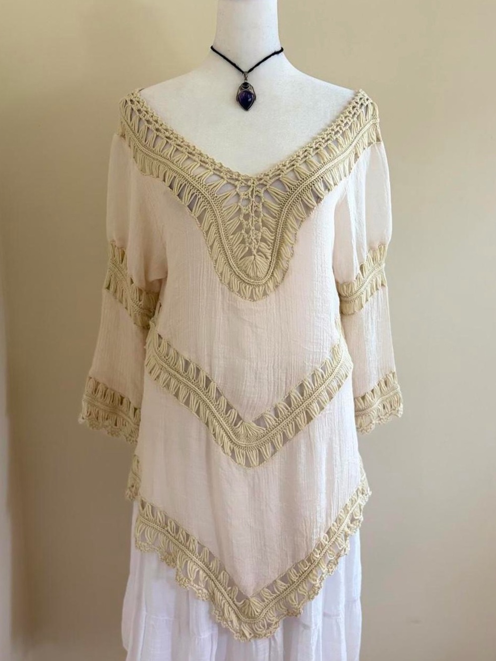 Vintage Y2K crochet boho poncho cream tunic shawl top dress festival gypsy tan S